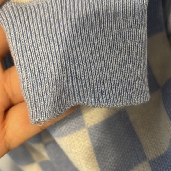 Checker Pattern Crop Cardigan​ - Picture 3 of 4